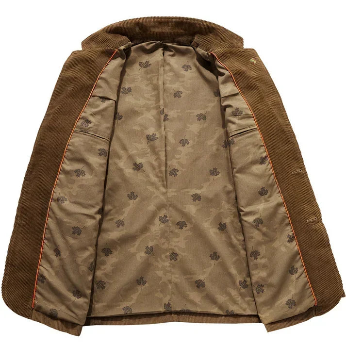 Elegante heren blazer met knoopsluiting in marineblauw, een essentieel colbert voor een stijlvolle en professionele look.
