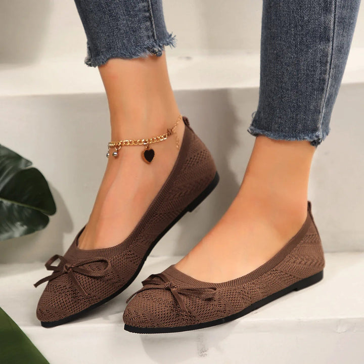 Stijlvolle dames instap ballerina's, platte hak en elegante afwerking, veelzijdig en comfortabel.