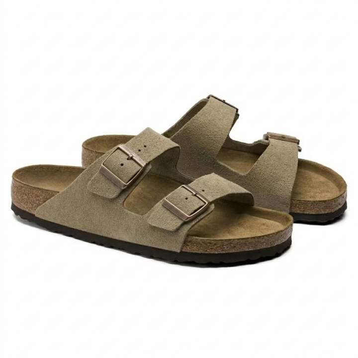 Zacht voetbed van de taupe Arizona comfort sandalen voor dames, ideaal voor lange zomerse wandelingen.
