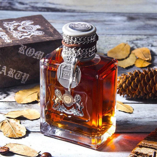 "Attractura Pheromone Parfum voor Mannen - elegant glazen flesje met zwarte dop, verhoogt aantrekkingskracht en zelfvertrouwe