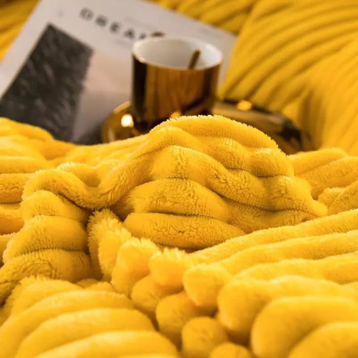 Stijlvol warm fleece dekbedovertrek voor een knusse, uitnodigende winterslaapkamer, top beddengoed.