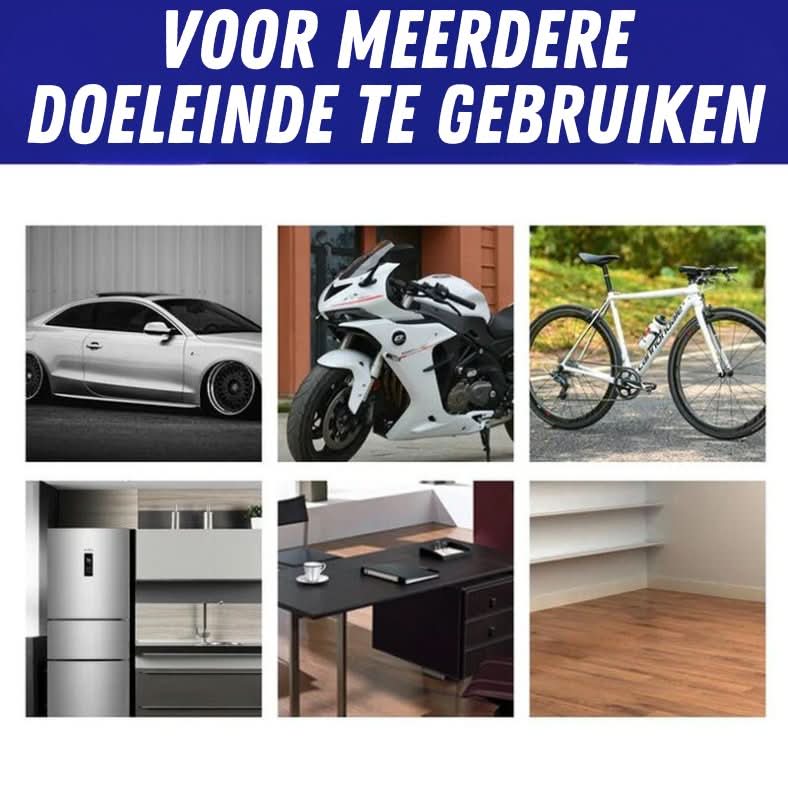 Man herstelt een kras op zijn autodeur met de handige lakreparatie kraspen. Simpel doe-het-zelf krasherstel.