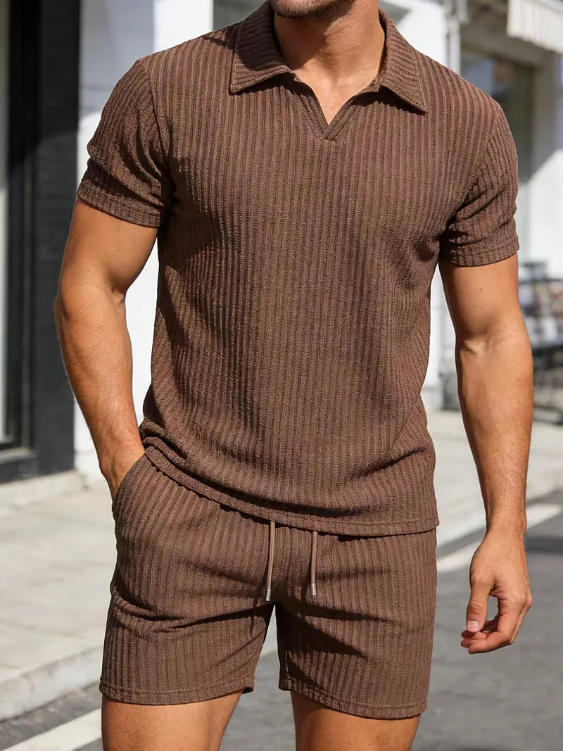 Comfortabele heren shorts met elastische tailleband uit de tweedelige zomerkledingset, perfecte pasvorm.
