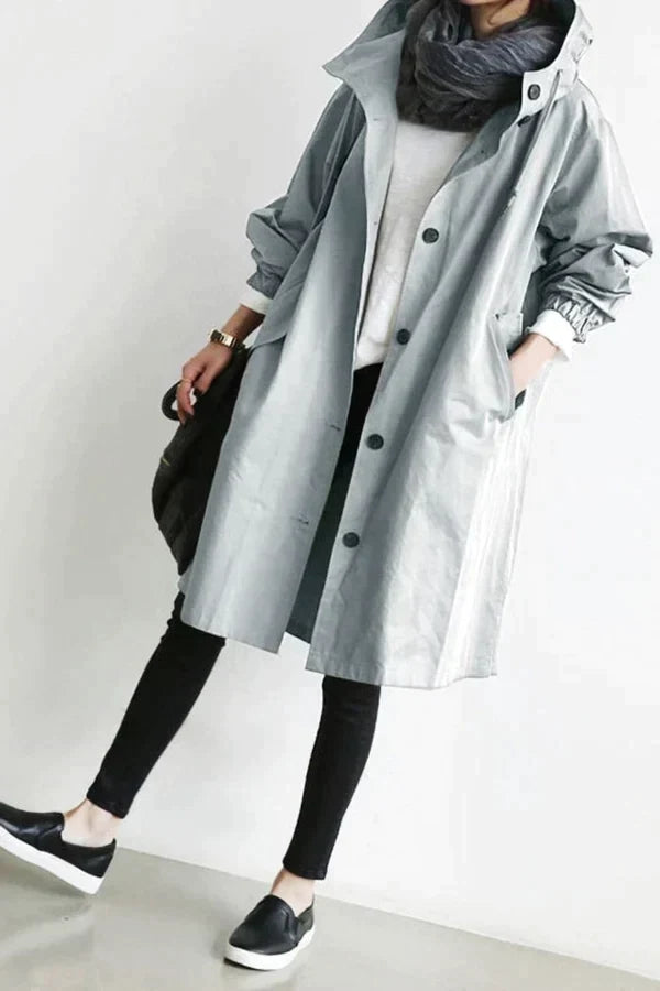 Stijlvolle oversized trenchcoat voor dames, comfortabele lentejas met waterafstotende finish.
