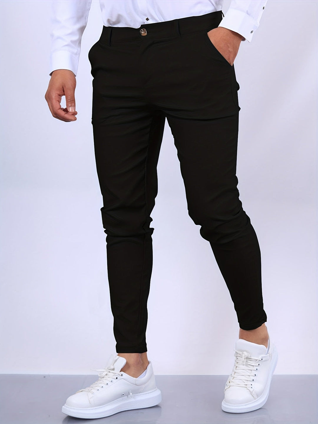 Zwarte mannen stretch skinny broek, perfecte combinatie van comfort, stijl en een slanke pasvorm.