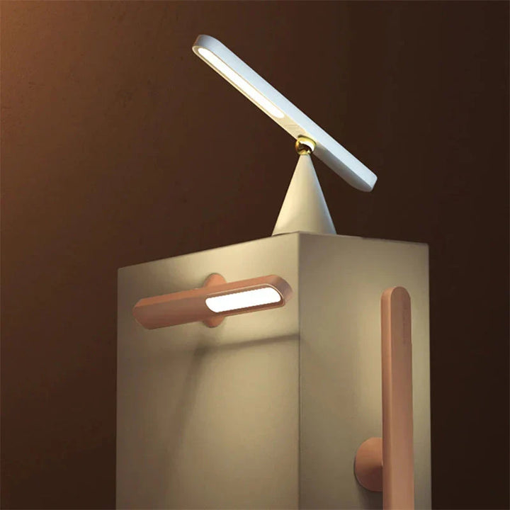 Luminza LED tafellamp; moderne interieur decoratie en sfeervolle verlichting voor woonkamer.