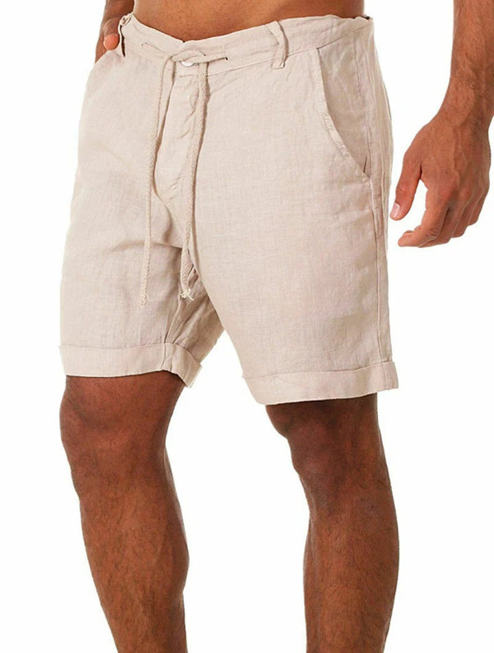 Ademende witte heren korte broek voor zomerse dagen; comfortabel en casual stijlvol.