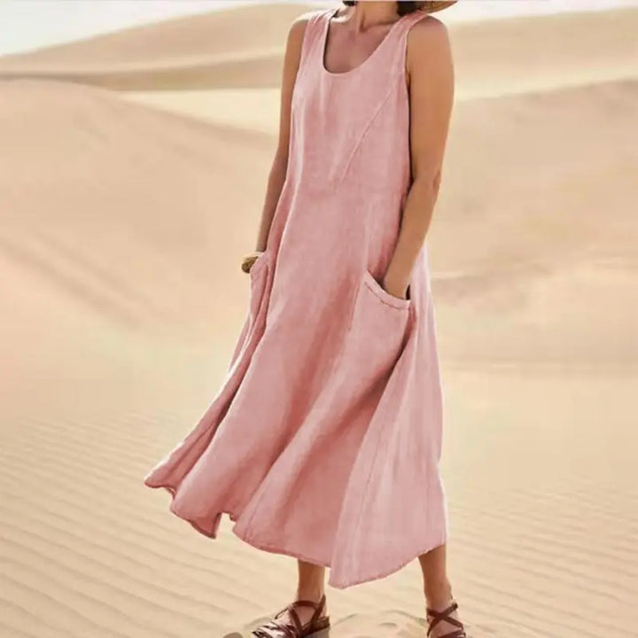 Strandklare mouwloze damesjurk, losvallend en met zakken, jouw zomerse must-have.