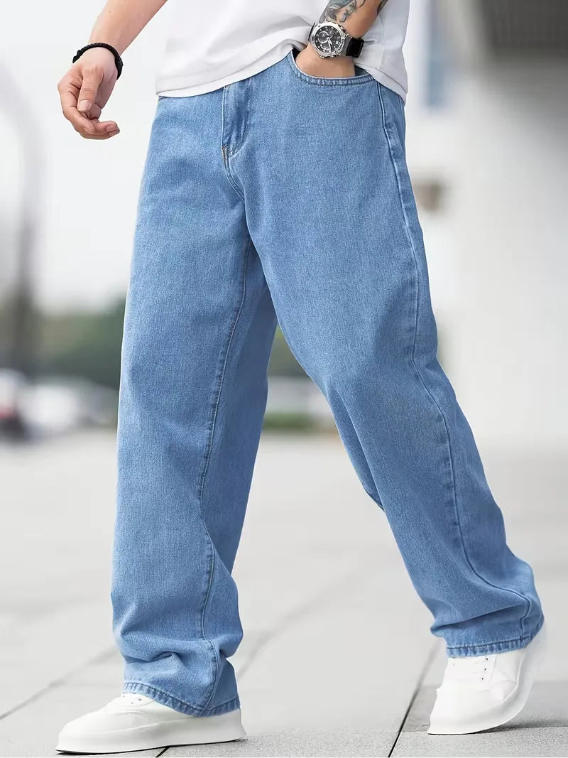 Comfortabele lichtblauwe heren straight jeans, perfect voor streetwear en casual dagelijks gebruik. Trendy mid-rise pasvorm.