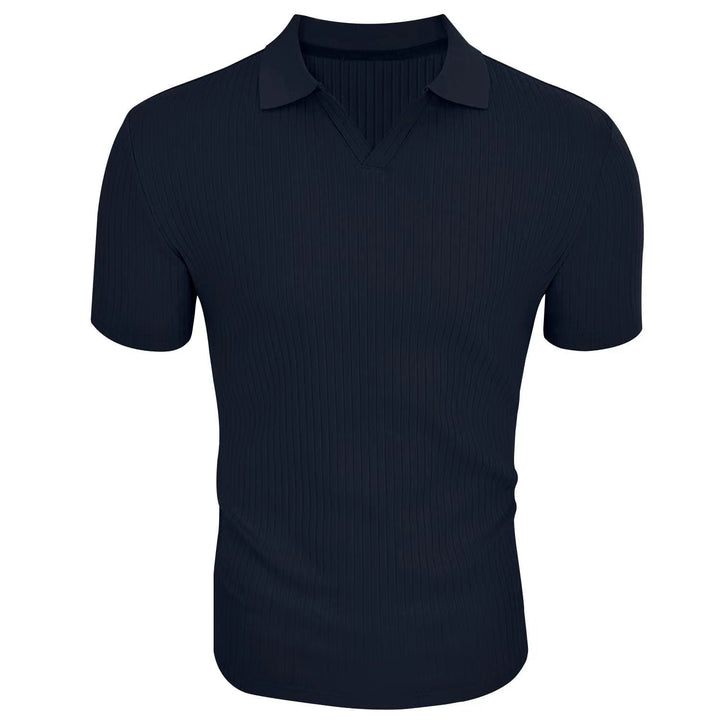 Verfijnd casual heren poloshirt met unieke textuur. Dit slimfit shirt met korte mouwen is ideaal voor zomerse herenmode.