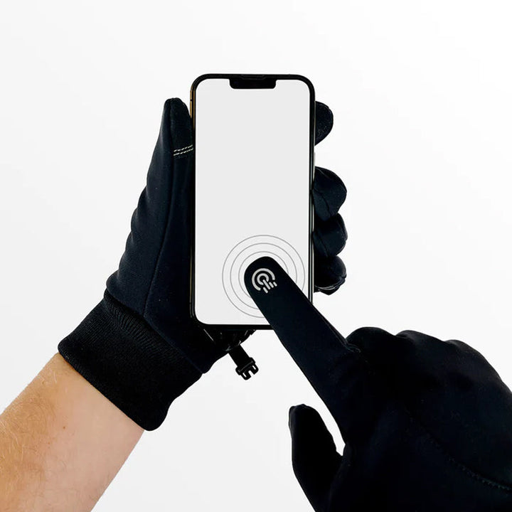 Grijze ThermoShield thermohandschoenen, winddicht, waterdicht en verwarmbaar, ideaal voor buitenactiviteiten in de winter.