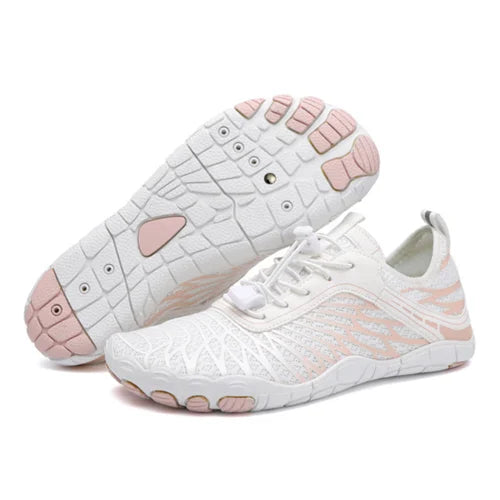 "Barefoot schoenen Allrounder met flexibele pasvorm en natuurlijke loopsensatie, beige bovenkant en minimalistische zolen."