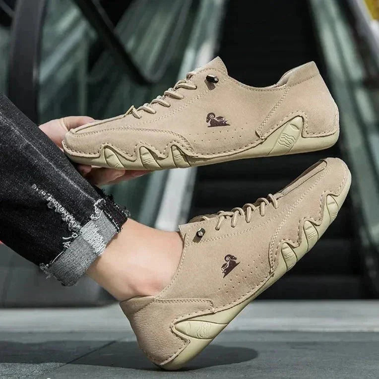 Leren barefoot schoenen met antislipzool voor veiligheid en stabiliteit tijdens wandelingen, uniseks design.