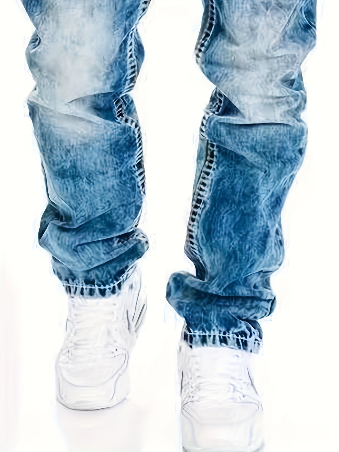 Streetwear heren jeans: distressed punk stijl, slim fit. Deze broek is een statement voor de moderne man.