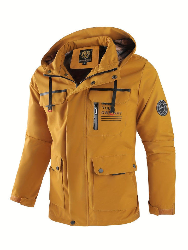 Binnenvoering van de warme, ademende heren winterjas. Comfortabele activewear voor al je buitenactiviteiten.
