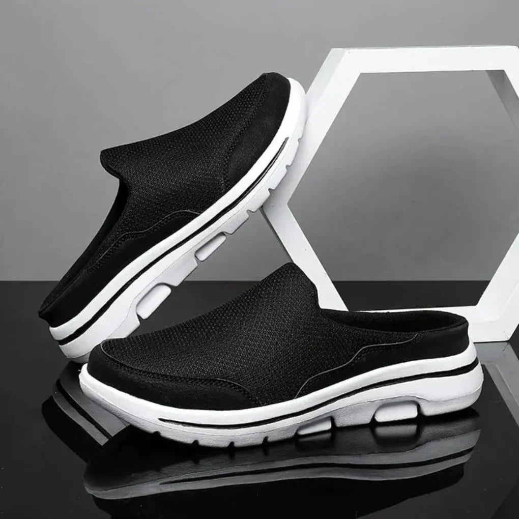 Comfortabele heren sportsandalen met verstelbaar klittenband en ergonomische zool voor optimale voetsteun tijdens wandelen.