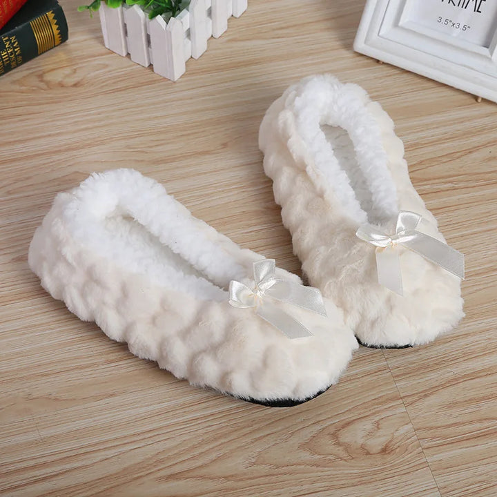 Pluizige April damessloffen: heerlijk warm en comfortabel voor de wintermaanden.