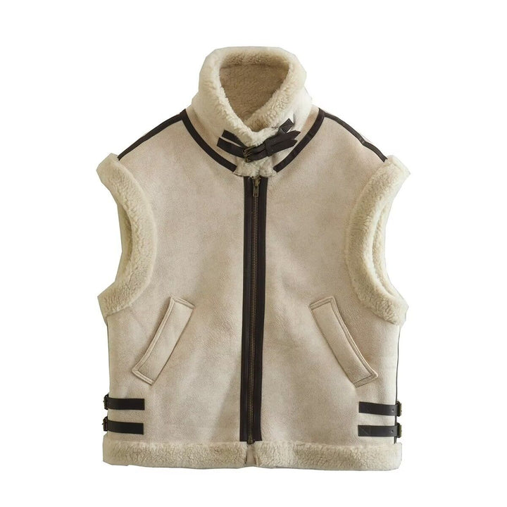 Comfortabele dames bodywarmer in leerlook, met zachte fleece voering; een must-have voor de kou.