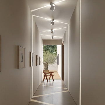 Ontspannende 360° LED projector sfeerlamp met kleurrijke lichteffecten voor een gezellige interieur decoratie.
