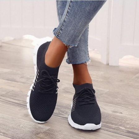 Comfortabele dames sneakers met orthopedische ondersteuning voor voetpijn. Ideaal voor pijnvrije dagen.