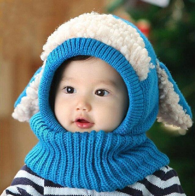 Kleurrijke kinder muts en sjaal set, knus en warm voor de winter. Geschikt voor baby's en peuters.