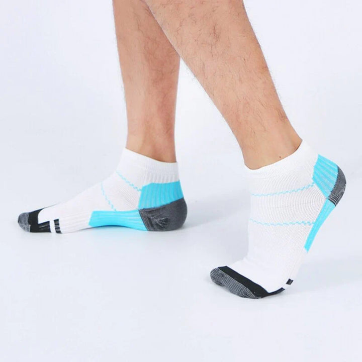 Dagelijkse ondersteuning met SlimSupport PRO 2.0 orthopedische compressiesokken voor actieve, pijnvrije voeten.