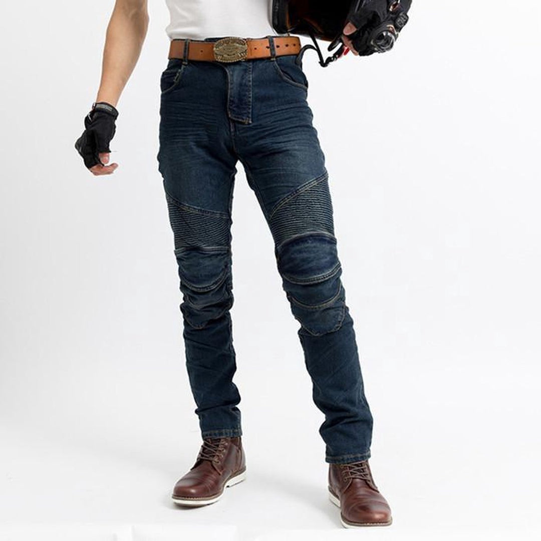 Stijlvolle IronGuard unisex motorbroek in denim; combineert moderne stijl met essentiële motorveiligheid.