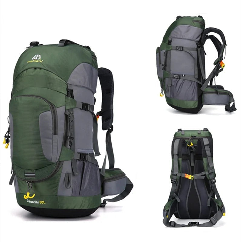Detail van de duurzame, waterafstotende stof van de 60L outdoor rugzak, ideaal voor avontuur.
