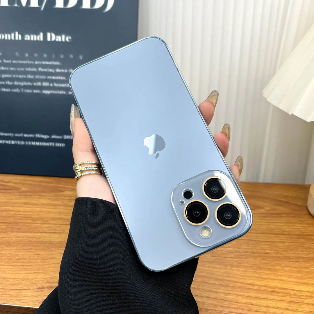 Functioneel unisex NanoCase iPhone hoesje, ultralicht, beschermt stijlvol tegen dagelijkse schade en impacts.