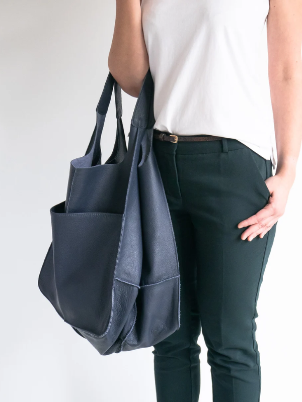 Klassieke dames handtas Maxine van PU-leer, perfect voor strand, zomer en vakantie.