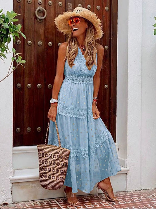 "Bohemian Ibiza jurk, luchtige maxi-design met boho patronen, ideale zomerjurk voor stranddagen en parkpicknicks."