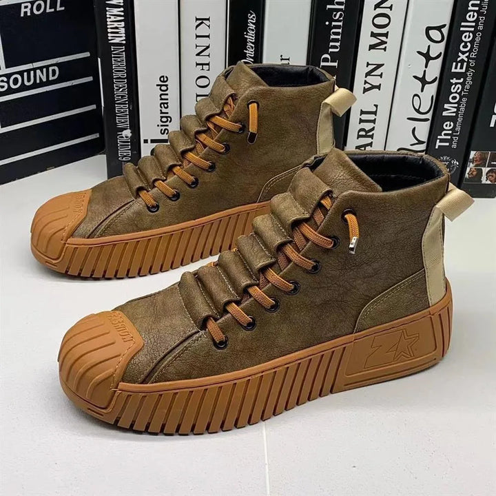 Elegante herenlaarzen in Britse stijl, perfect voor casual herfstlooks. Verkrijgbaar in khaki, zwart en grijs.
