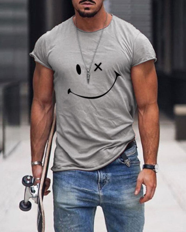 Essentieel heren T-shirt voor dagelijks comfort. Met ronde hals en korte mouwen, ideaal voor de zomerse kledingkast.