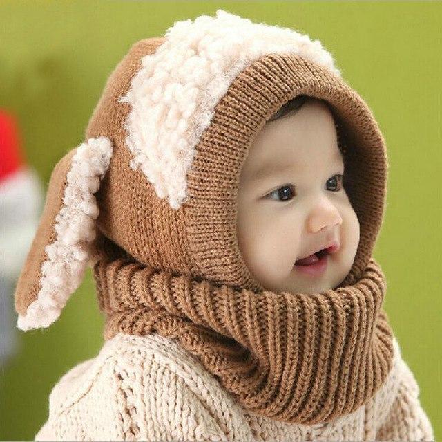 Zachte babymuts en peutersjaal set, houdt je kind warm in de winter. Essentiële winter accessoires.