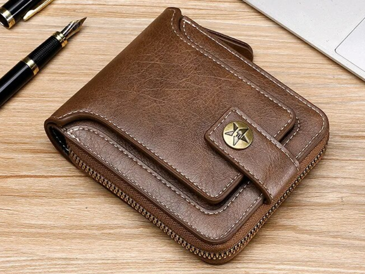 Zwarte klassieke vintage leren unisex portemonnee. Perfecte kaarthouder met apart muntenvak.
