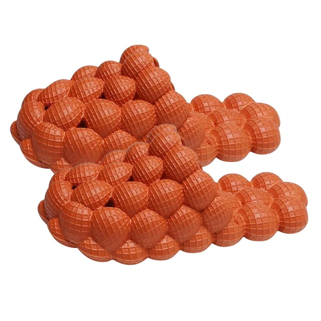 Unieke bubbel slippers voor een masserende ervaring; comfortabel, trendy en geschikt voor iedereen.