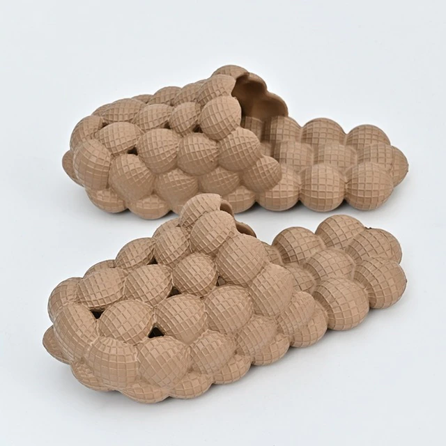 Bubbel slippers met massage effect; bevorderen voetcomfort, ontspanning en zijn super trendy.