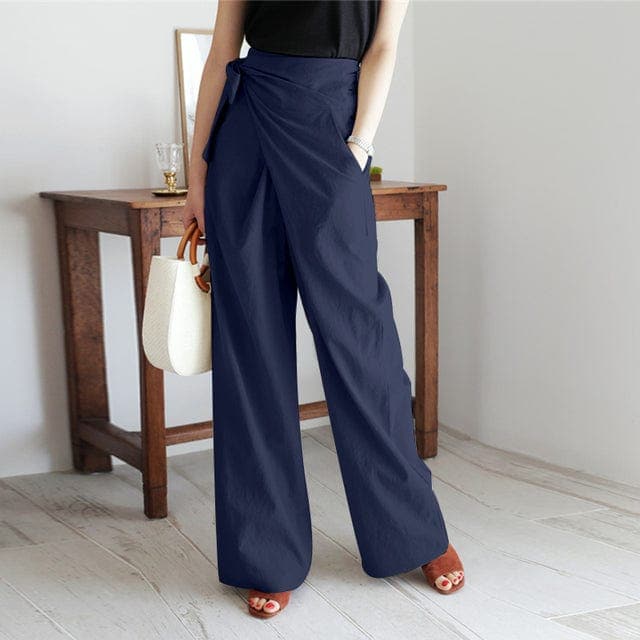 Luchtige dames zomerbroek met wikkeldetail, hoge taille en wijde pijpen; comfortabel en stijlvol voor elke dag.