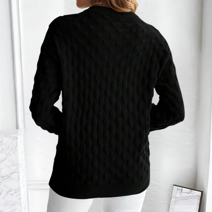 Elegante dames kasjmier trui Noa, een tijdloos mode-item dat luxe en zachtheid combineert.