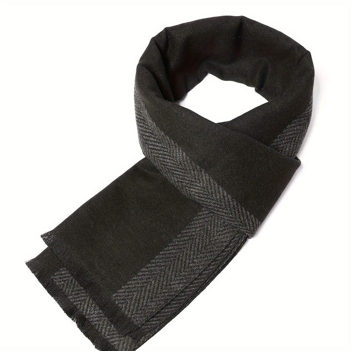 Veelzijdige zijden sjaal voor dames, stijlvol accessoire voor formele of casual look.
