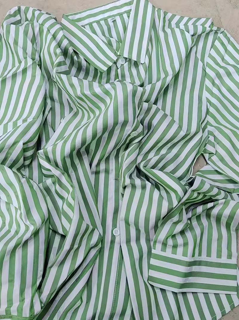 Duurzaam herenoverhemd, slim fit, met verticale strepen en lange mouwen. Perfect voor zakelijk casual.