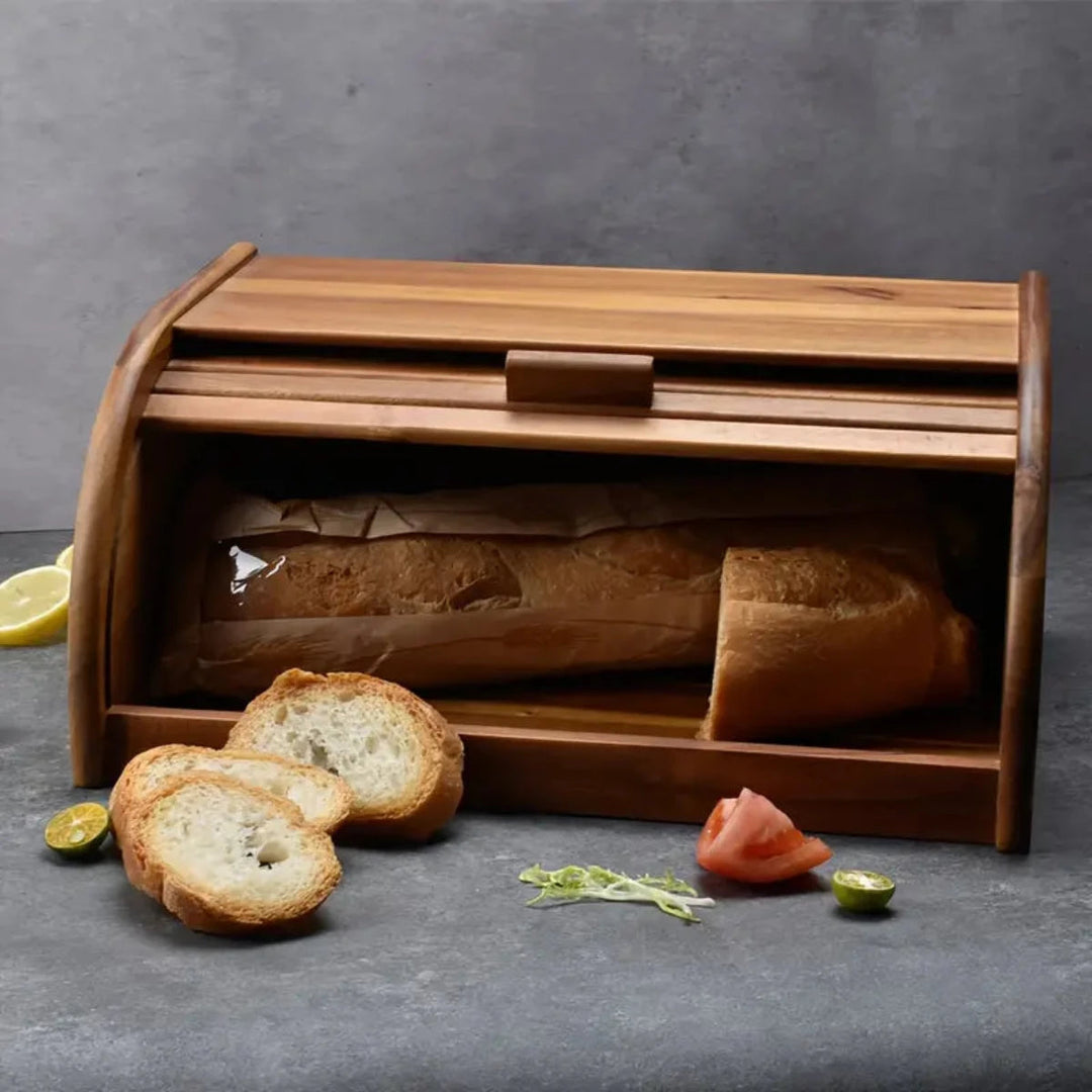 Houten brooddoos van duurzaam bamboe, perfect voor het langer vers houden van brood in de keuken. Natuurlijk design.