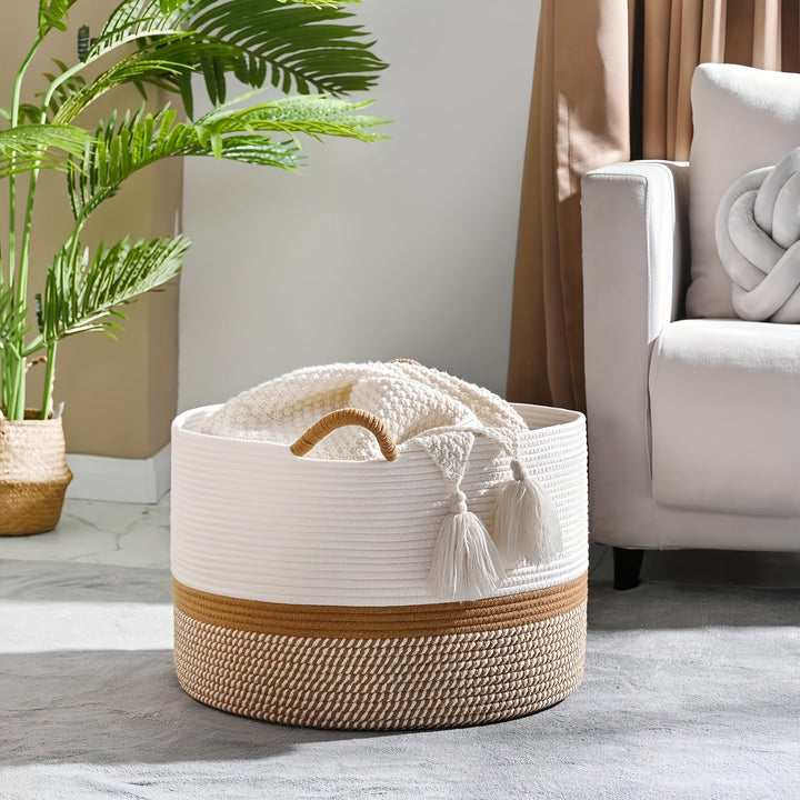 Natuurlijke boho katoenen opbergmand, perfect voor een opgeruimd huis en een sfeervolle, ontspannen interieurstijl.