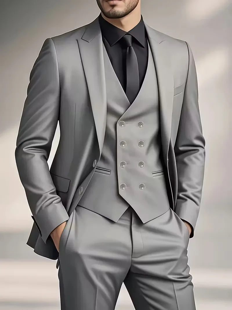 Stijlvol slim fit herenpak, driestukspak met aandacht voor detail, perfecte pasvorm.