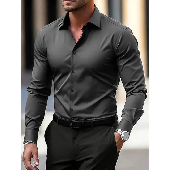 Premium slim fit herenoverhemd met lange mouwen en klassieke kraag. Onmisbaar voor de moderne, stijlbewuste man.