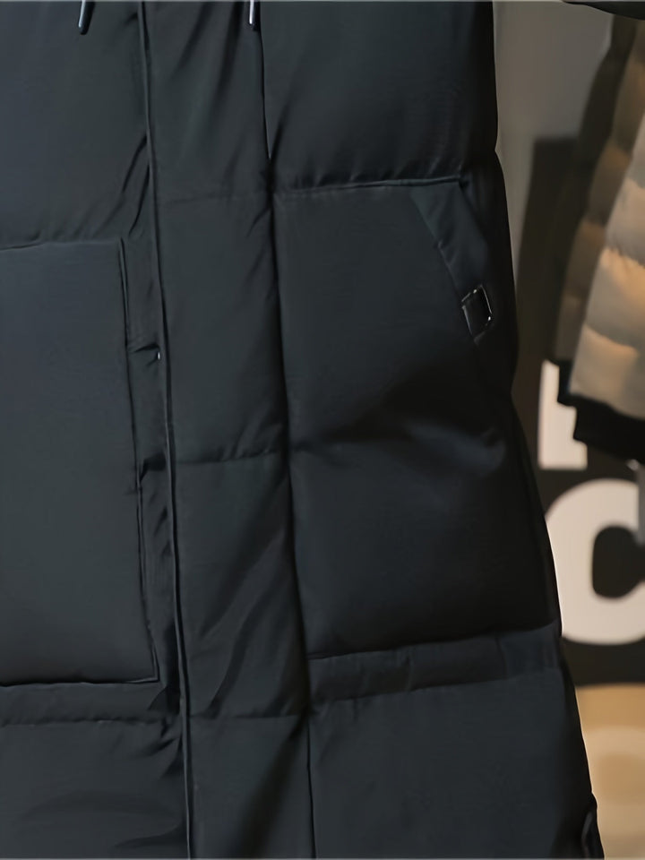 Comfortabele heren winterparka in het zwart, essentiële gewatteerde bovenkleding.