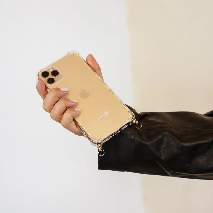 Duurzaam TPU iPhone beschermhoesje met koordbevestiging, biedt stijlvolle telefoonbescherming tegen vallen.