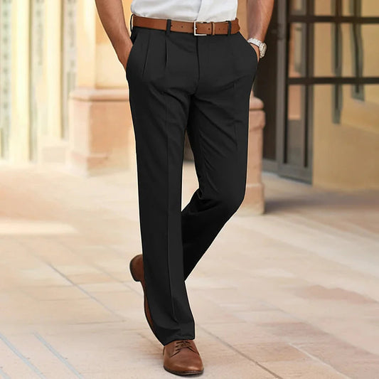 "Casual zwarte businessbroek voor heren, ademend en comfortabel, perfect voor lente en zowel zakelijke als informele gelegenh