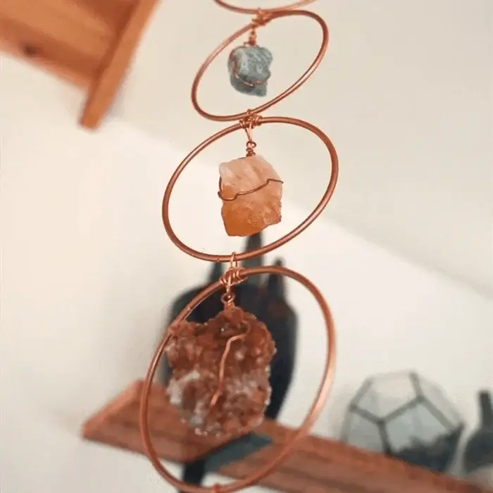 Unieke chakra decoratie, brengt balans en positieve energie. Met natuurlijke edelstenen voor healing.