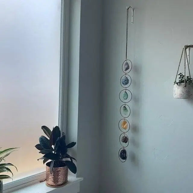 Handgemaakte chakra decoratie voor meer energie en innerlijke balans, verrijkt je huis met positiviteit.